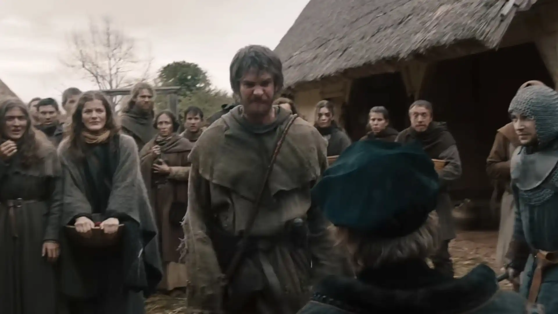 Filme de ação com Andrew Garfield altera título três vezes até lançamento