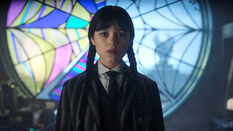 Jenna Ortega revela detalhes da linha do tempo e novidades da 3ª temporada de Wednesday