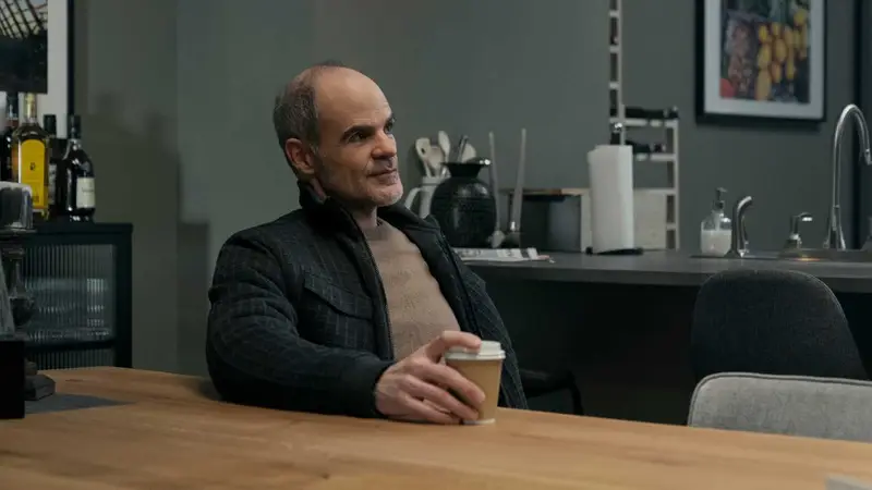 Michael Kelly revela interesse em crossover de Lioness com séries de Taylor Sheridan