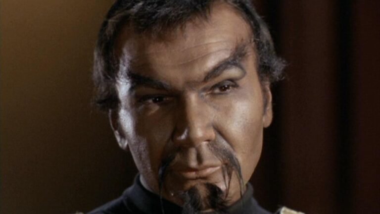 Star Trek: Strange New Worlds temporada 4 traz de volta o primeiro vilão klingon da franquia