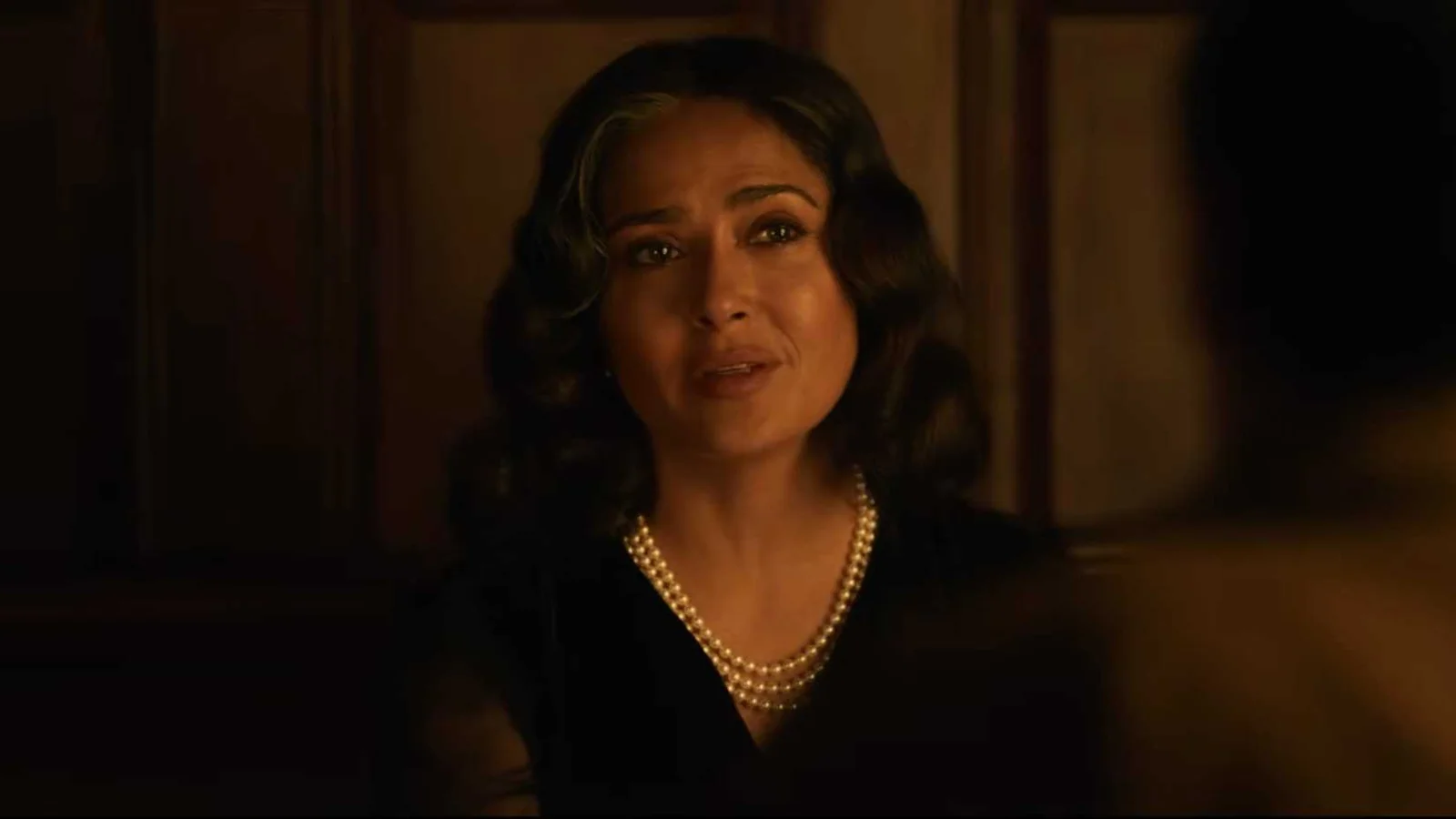 Salma Hayek busca vingança no trailer do filme “Without Blood”, dirigido por Angelina Jolie