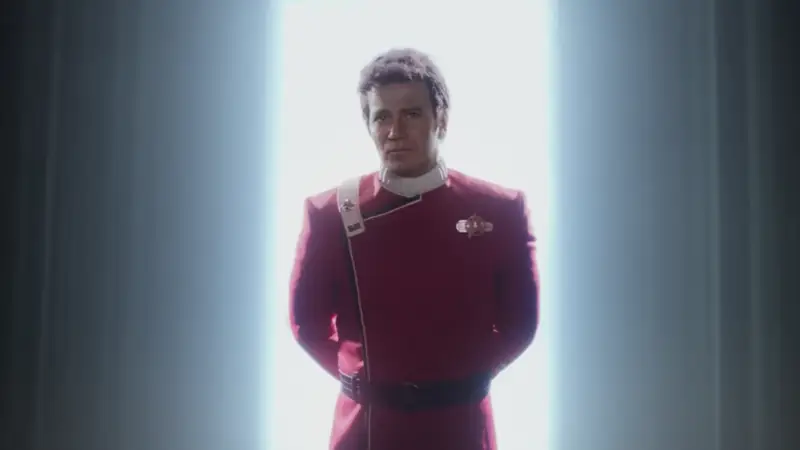 Sam Witwer detalha substituição de William Shatner como Capitão Kirk em curta de Star Trek