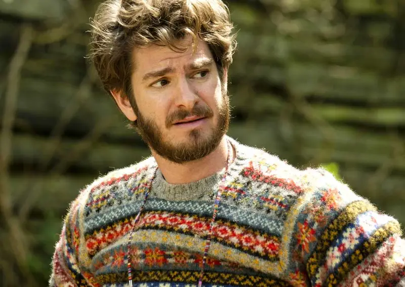 Novo Filme de Andrew Garfield Quebra Sequência de Classificações de Luca Guadagnino Após 17 Anos