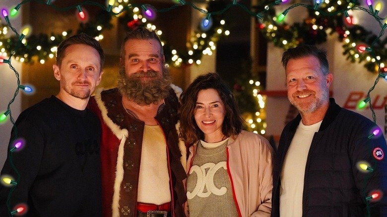 Trailer de Violent Night 2 apresenta Kristen Bell como Mrs. Claus e uma grande espada para salvar o Papai Noel
