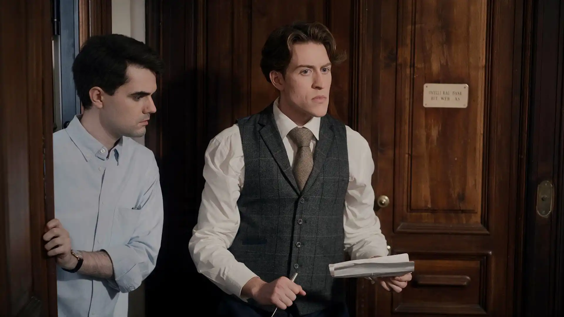 Nova adaptação de Sherlock Holmes revela elenco e trama inédita centrada em Moriarty
