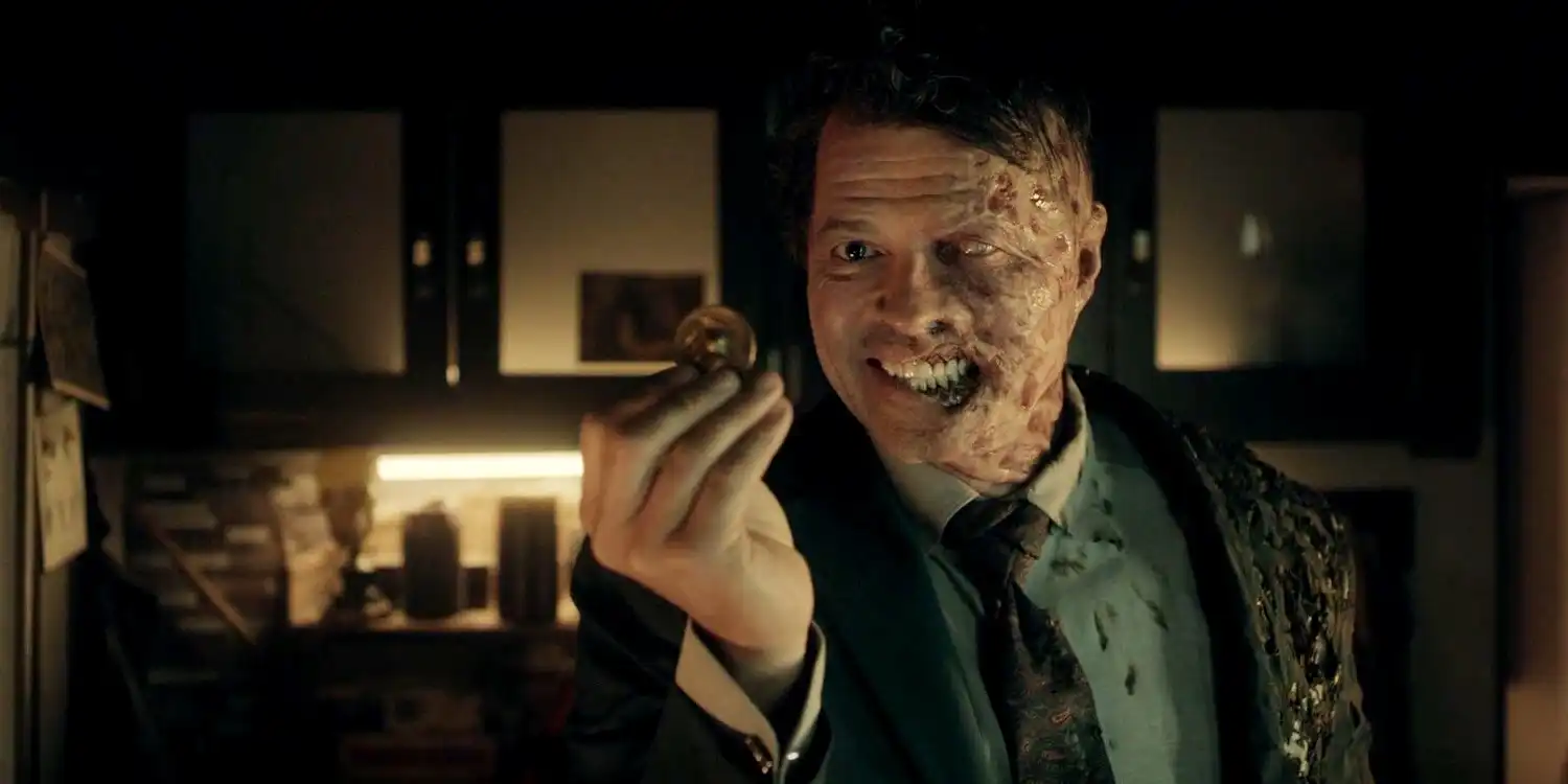 Série Gotham Knights foi cancelada por mudanças na direção da emissora, revela ator