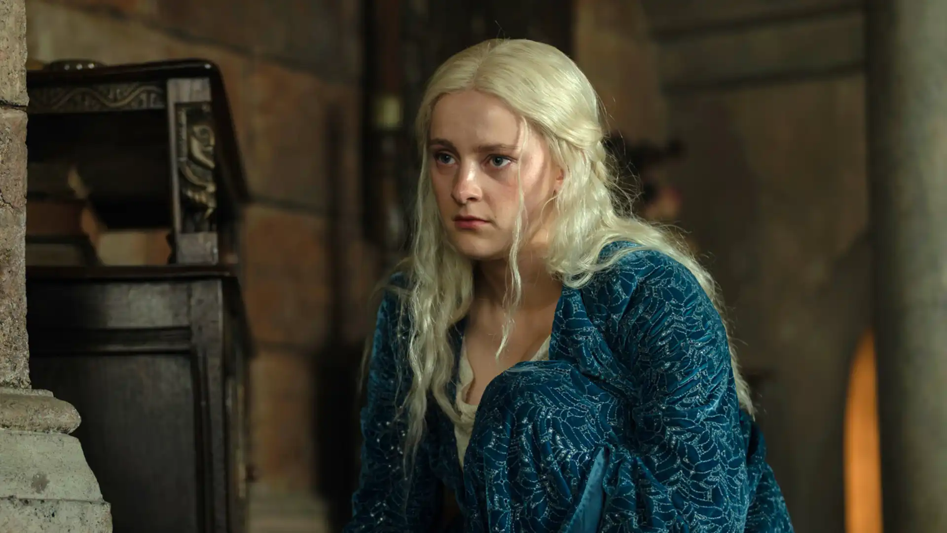 Fãs ficam divididos com mudança da morte de Helaena no final da temporada 3 de House of the Dragon, criticada por George R.R. Martin