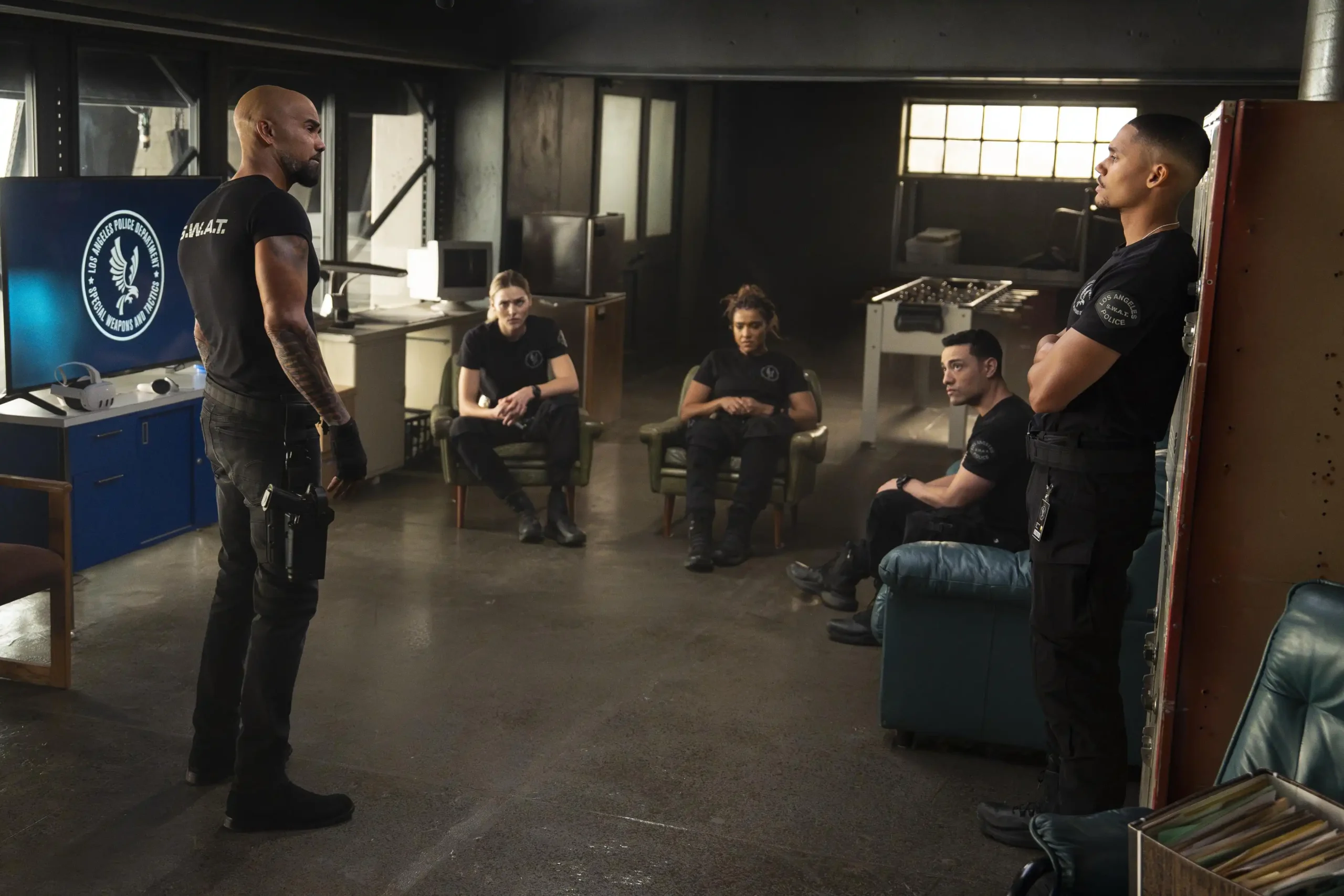 Série derivada de S.W.A.T. com Shemar Moore traz mudanças e emoção para a equipe original