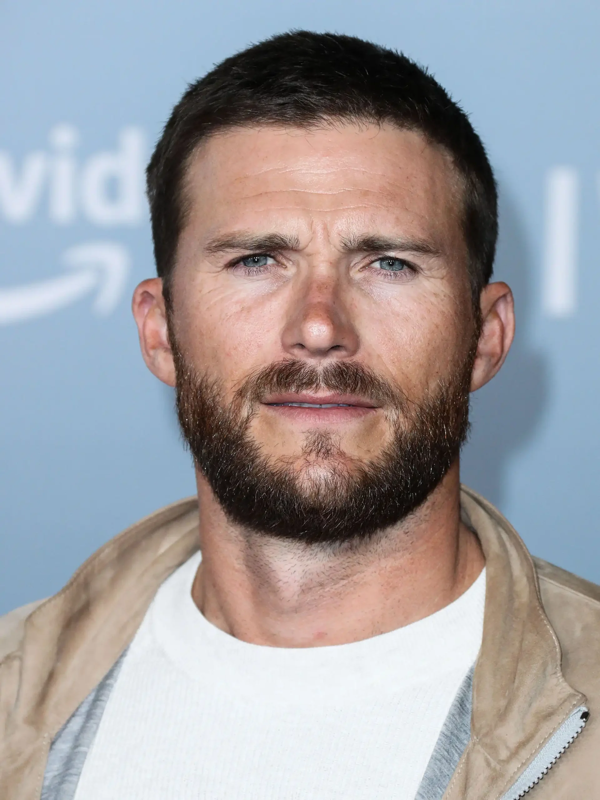 Filme de Guerra de Scott Eastwood de 2026 Está Disponível Para Assistir em Casa e Continua Tradição do Subgênero