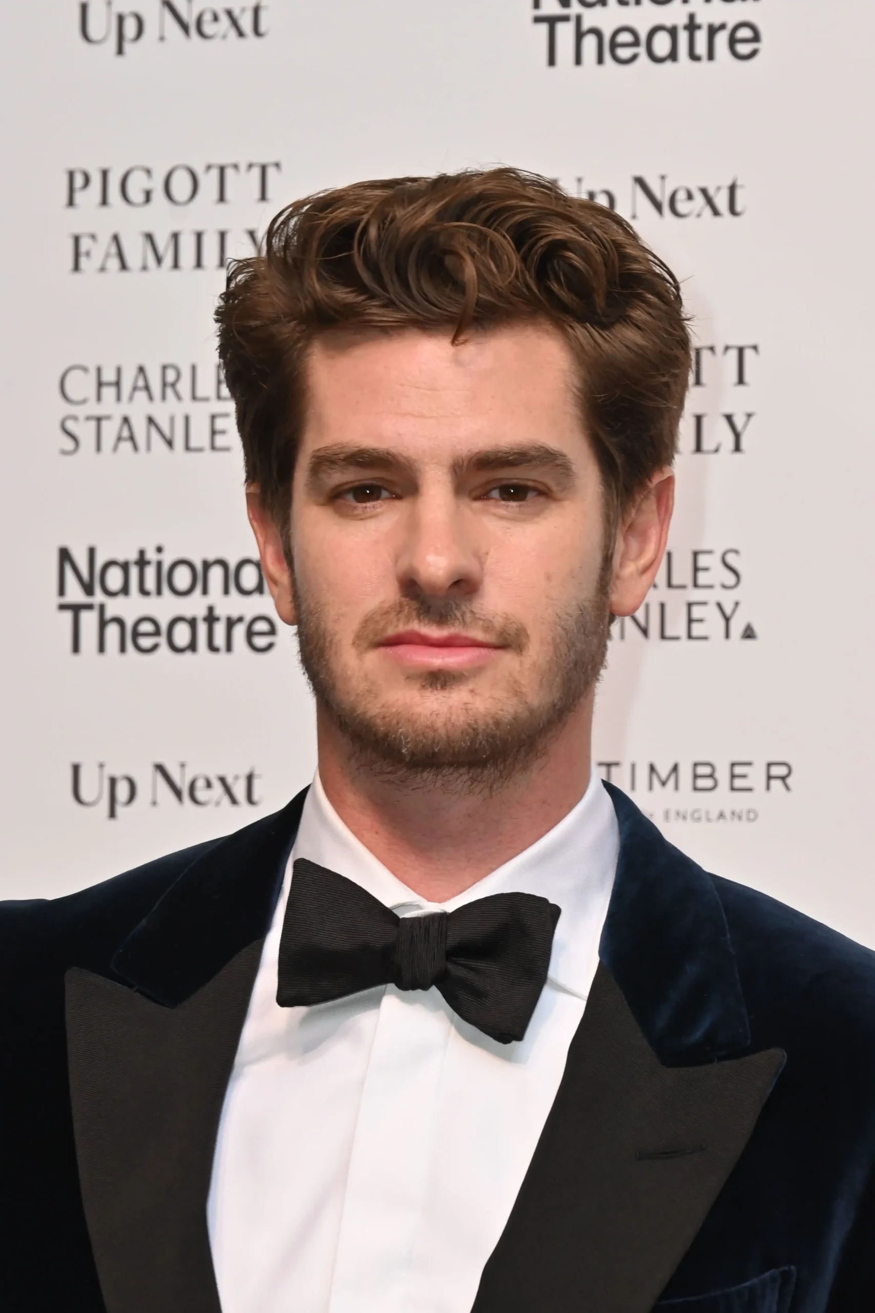 Novo Filme de Andrew Garfield Quebra Sequência de Classificações de Luca Guadagnino Após 17 Anos