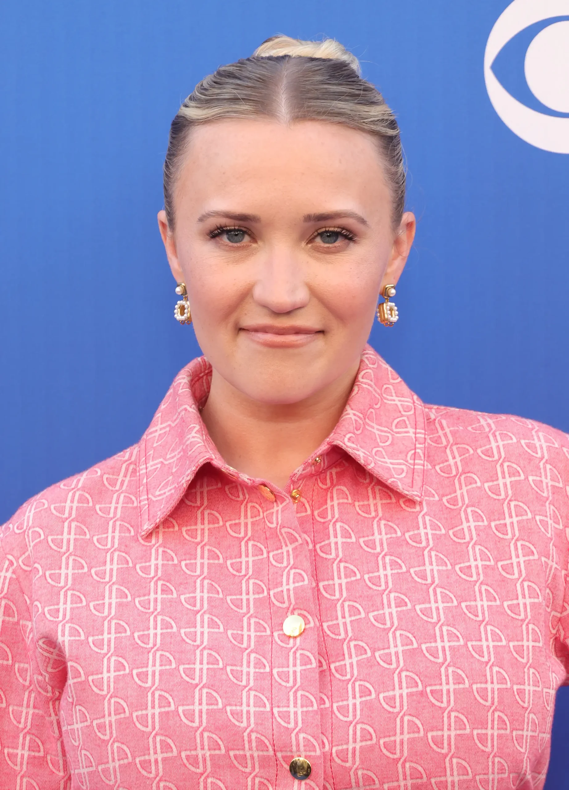 Mary Cooper retorna em Georgie & Mandy’s First Marriage na terceira temporada