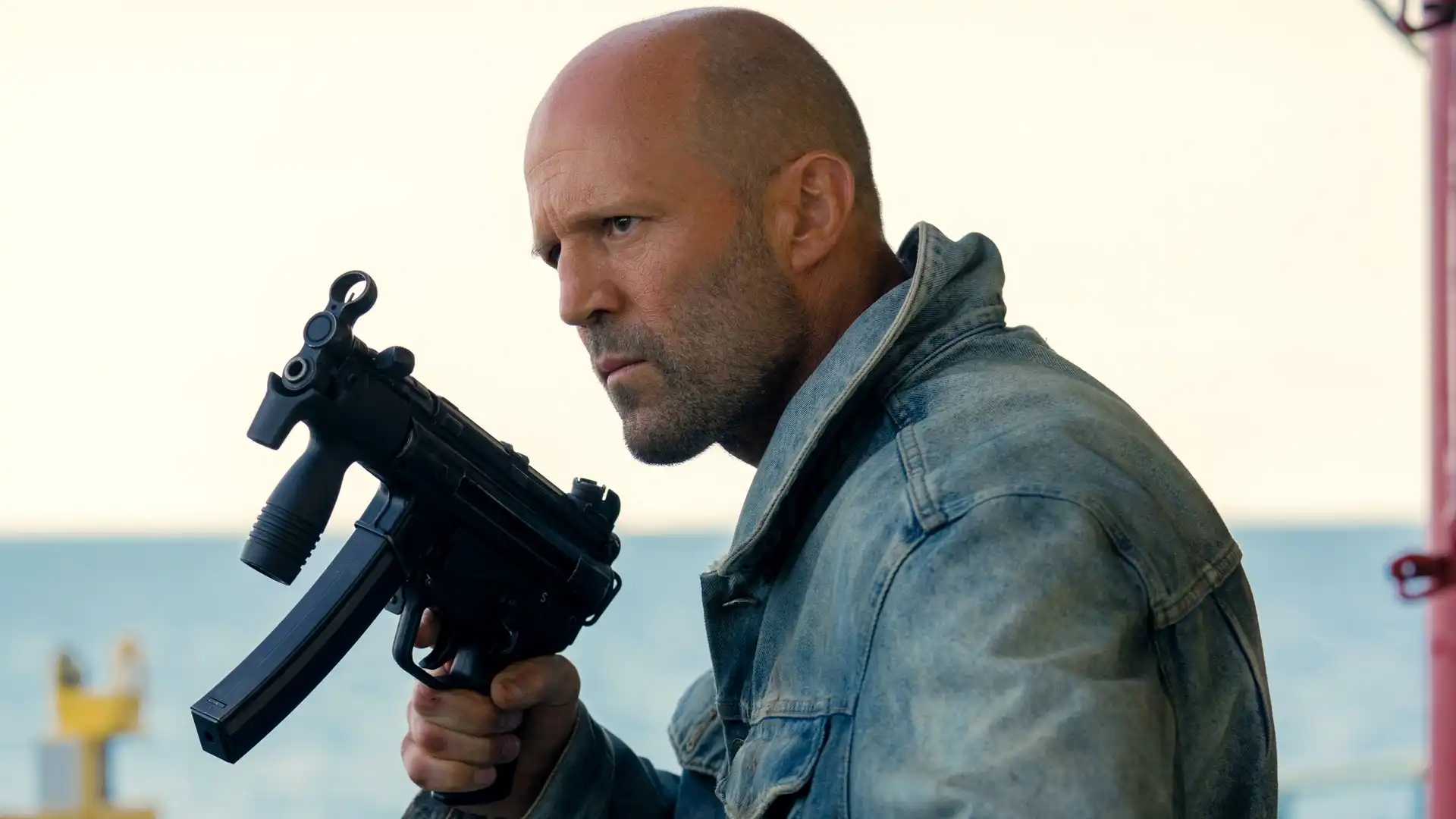 Novo thriller de Jason Statham mantém sequência positiva entre público no Rotten Tomatoes