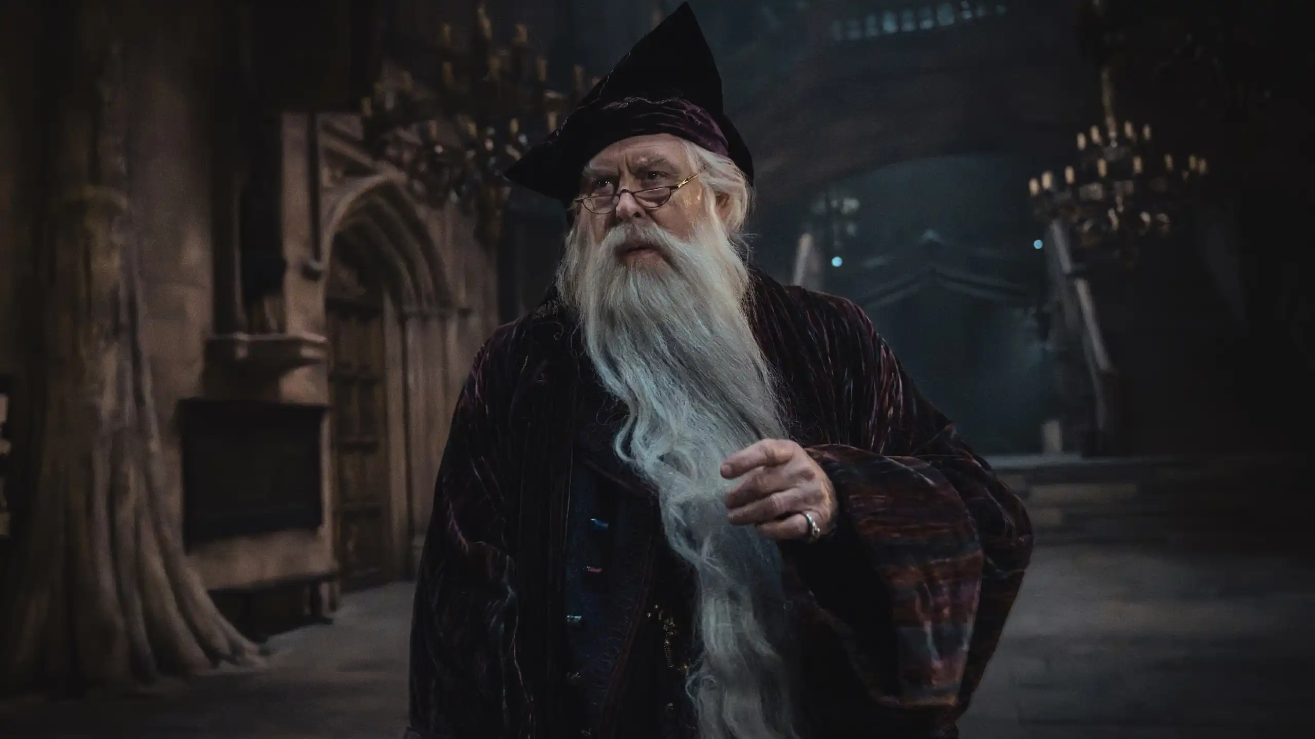 Nicholas Hoult será Gilderoy Lockhart na segunda temporada de Harry Potter da HBO
