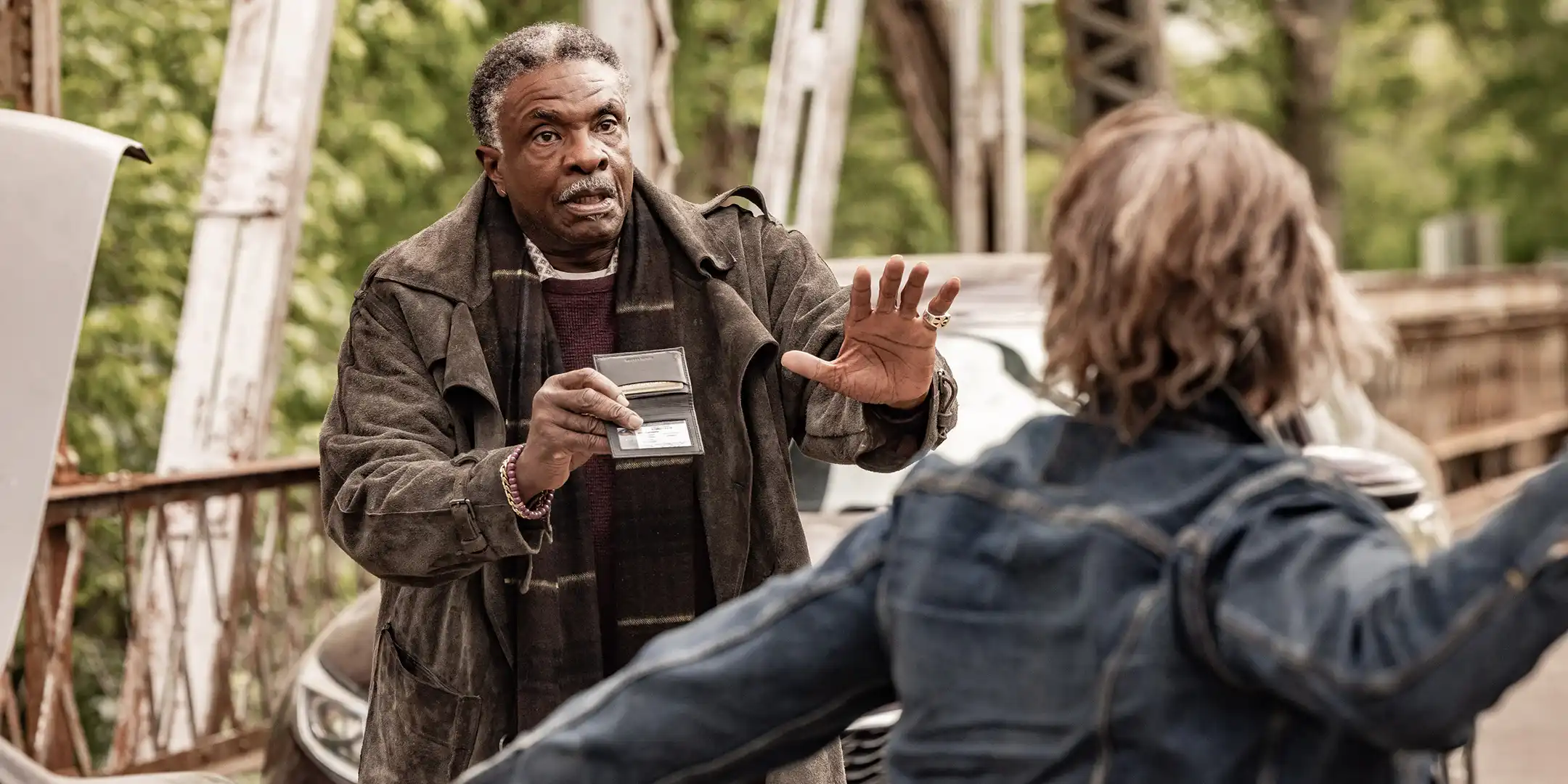 Série policial de Ethan Hawke alcança marco importante nas filmagens da segunda temporada