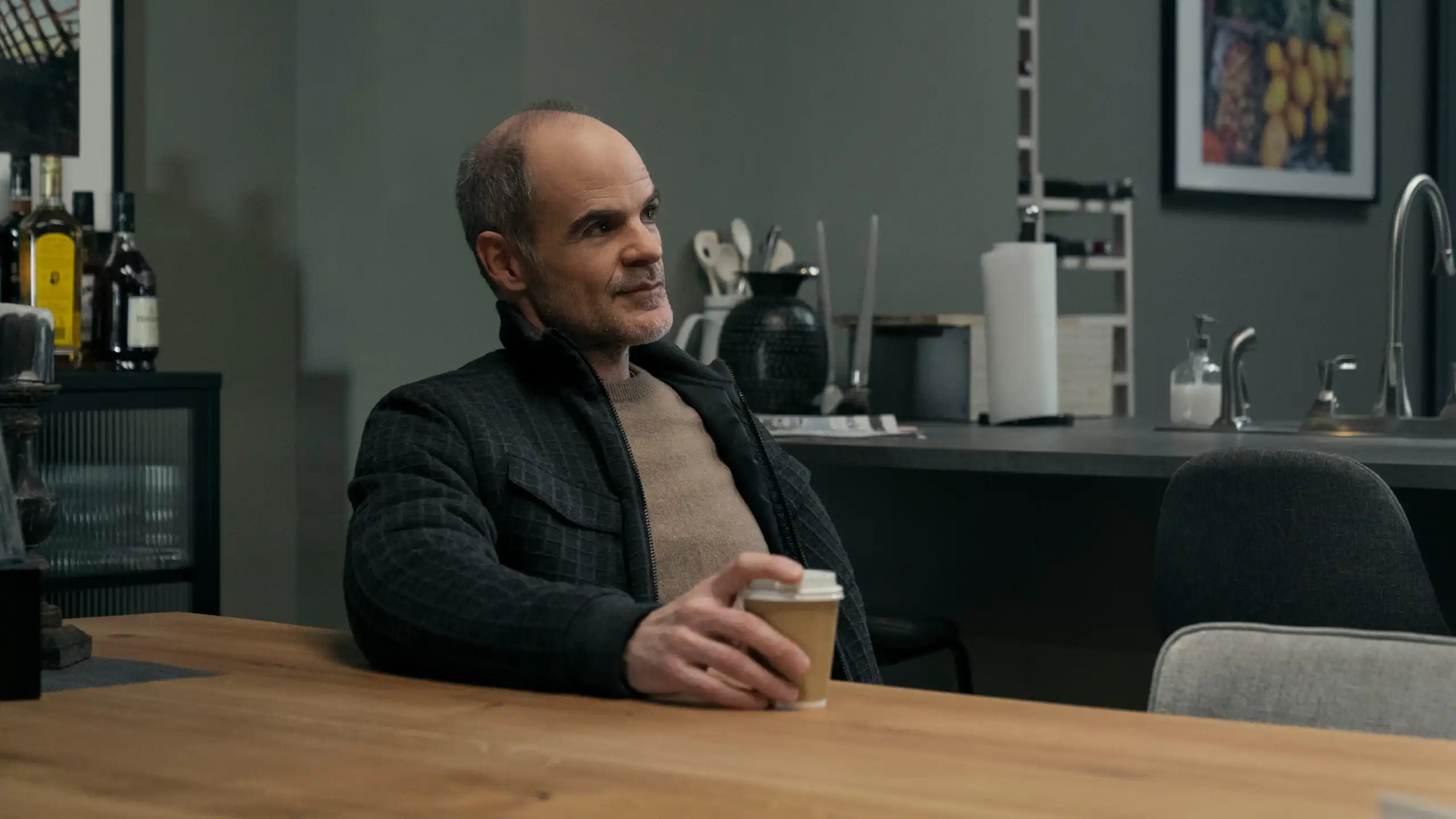 Michael Kelly revela interesse em crossover de Lioness com séries de Taylor Sheridan