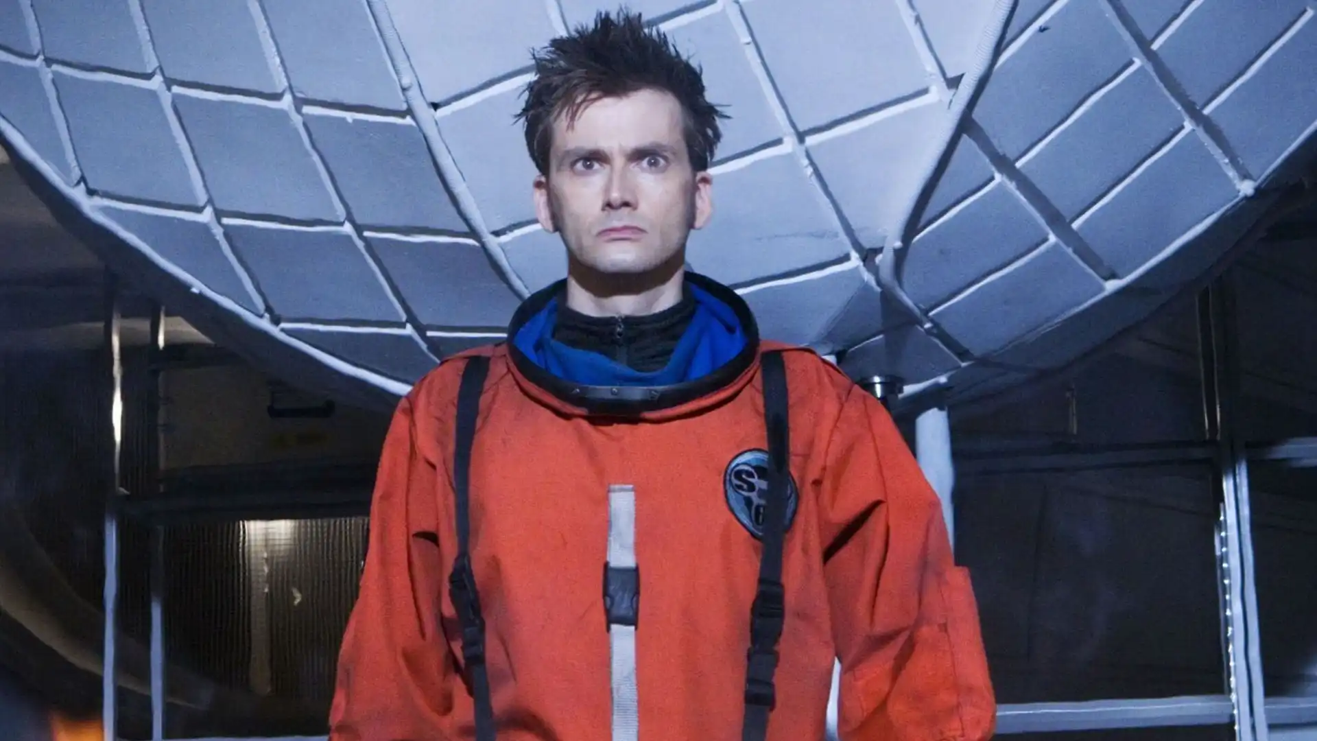 David Tennant comenta futuro incerto de Doctor Who e possíveis retornos após reformulação da BBC