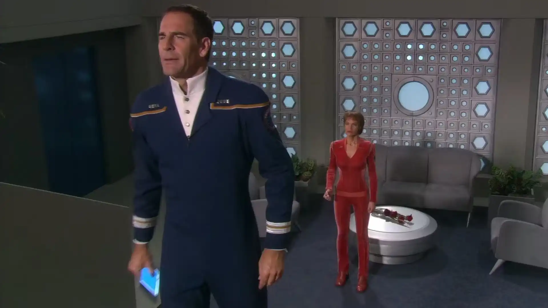 Scott Bakula confirma aceitação da nomeação para presidente da Federação Unida dos Planetas