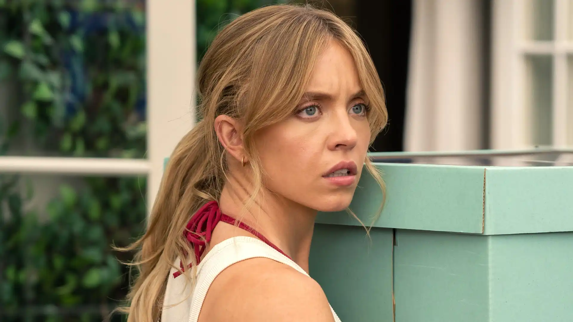 Netflix aposta em Alan Ritchson e Sydney Sweeney para nova fase da ficção científica