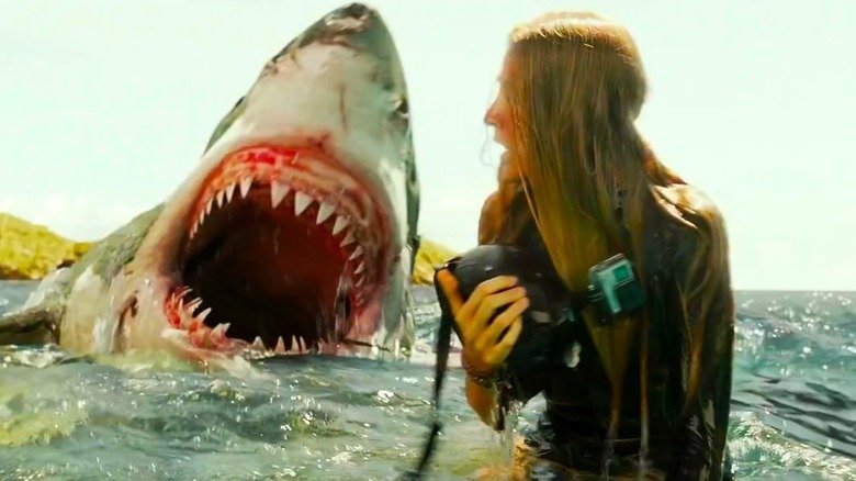Filme de terror sobre tubarão de Blake Lively domina rankings da Netflix