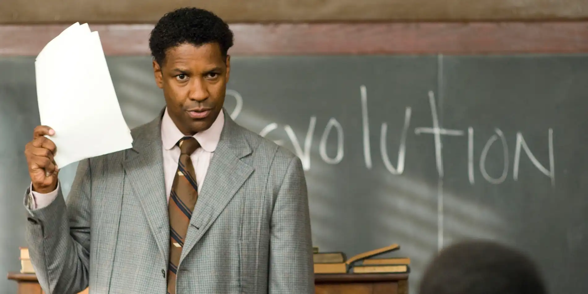 Filme histórico subestimado de Denzel Washington estará disponível gratuitamente na próxima semana