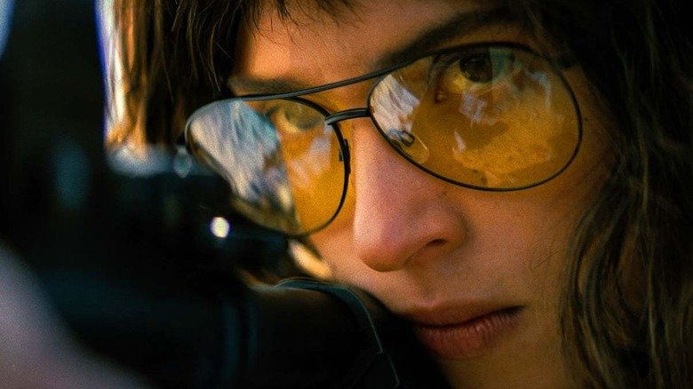 Diretor Adam Wingard revela único arrependimento sobre o filme de ação Onslaught, lançado em 2026