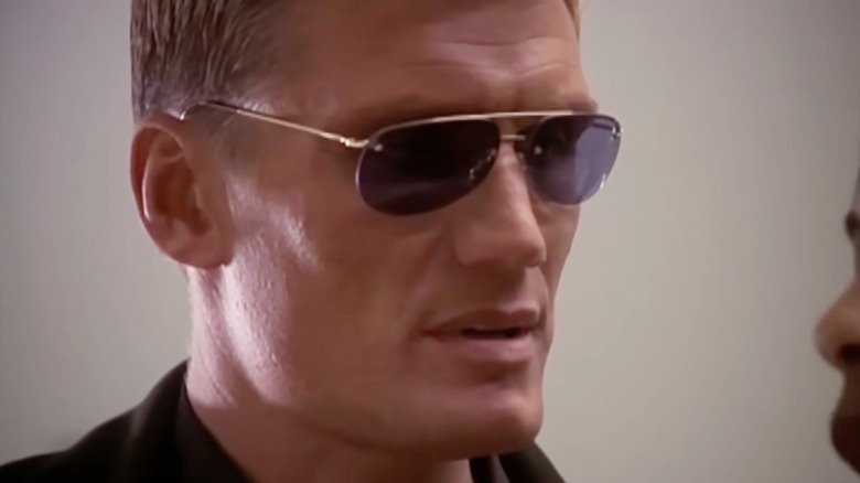 Primeira participação de Dolph Lundgren em série de TV foi em comédia de espionagem de sucesso
