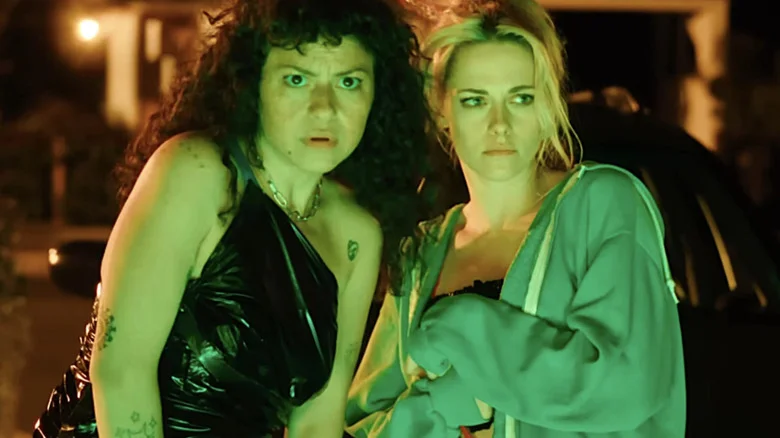 The Wrong Girls, com Kristen Stewart, já está disponível para streaming após estreia nos cinemas