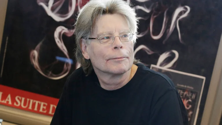 Filme de Stephen King com maior avaliação chega a novo serviço de streaming em data estratégica