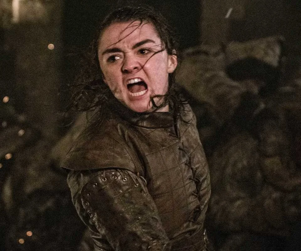 Maisie Williams comenta rumores sobre filme derivado de Arya Stark em Game of Thrones