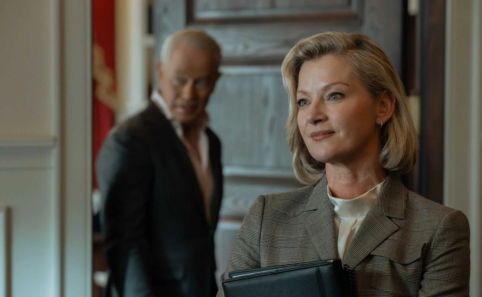 Atriz de Yellowstone retorna ao universo de Taylor Sheridan na 4ª temporada de Tulsa King