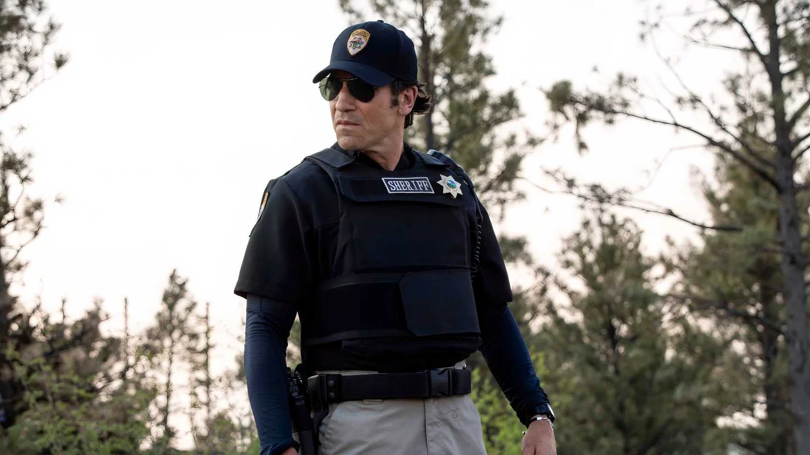 Thriller de Taylor Sheridan e Jon Bernthal é um dos maiores sucessos atuais na Netflix