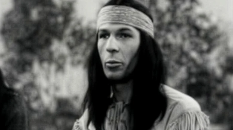 Leonard Nimoy atuou em três personagens diferentes na série western Broken Arrow