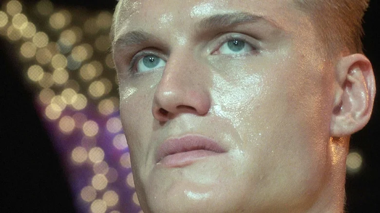 Primeira participação de Dolph Lundgren em série de TV foi em comédia de espionagem de sucesso