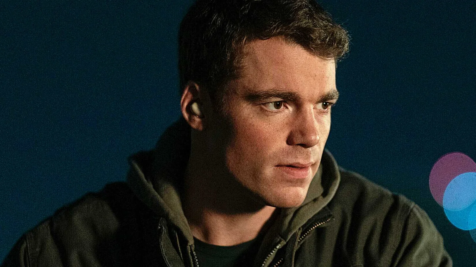 Gabriel Basso revela temporada final intensa de The Night Agent com novas tramas e ação