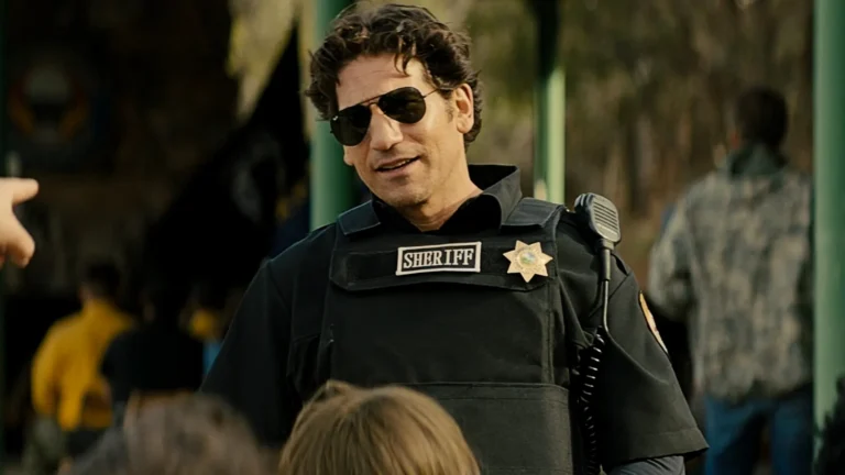 Filme de Taylor Sheridan e Jon Bernthal mantém destaque na Netflix entre novos lançamentos