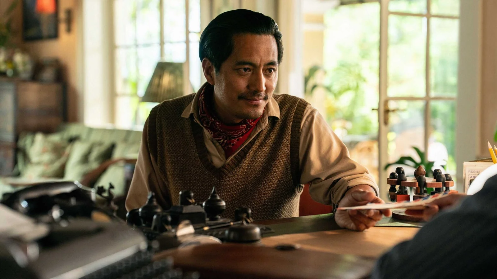 Filme “Tenzing” retrata a conquista do Everest, mas falha em transmitir emoção da história real