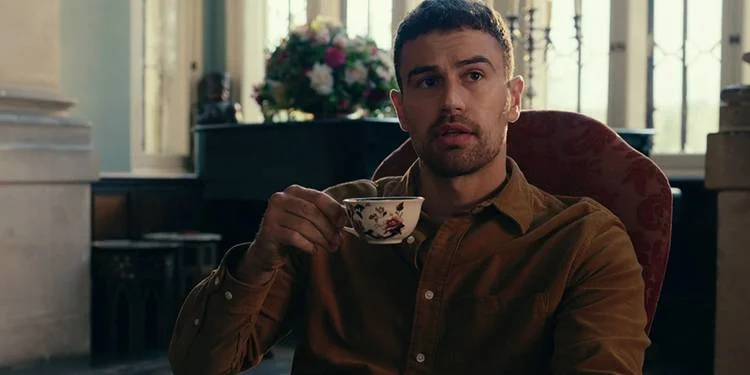 The Gentlemen terá terceira temporada com novos rumos e mudança de continente, confirma Theo James