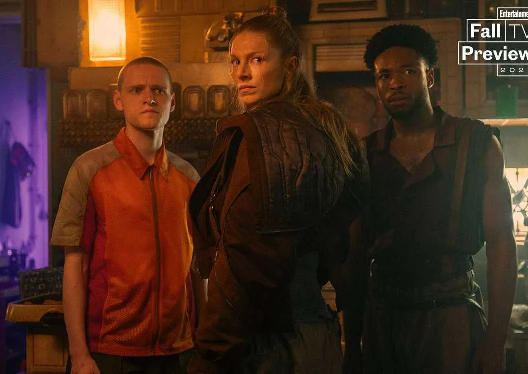 Blade Runner 2099: novas imagens revelam caçada a replicantes com Michelle Yeoh e Hunter Schafer