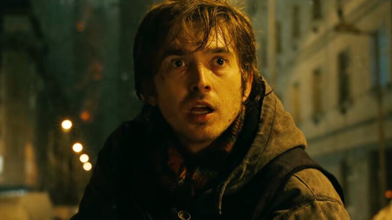 Conheça Zach Cherry, o ator por trás de Dave em Resident Evil (2026)
