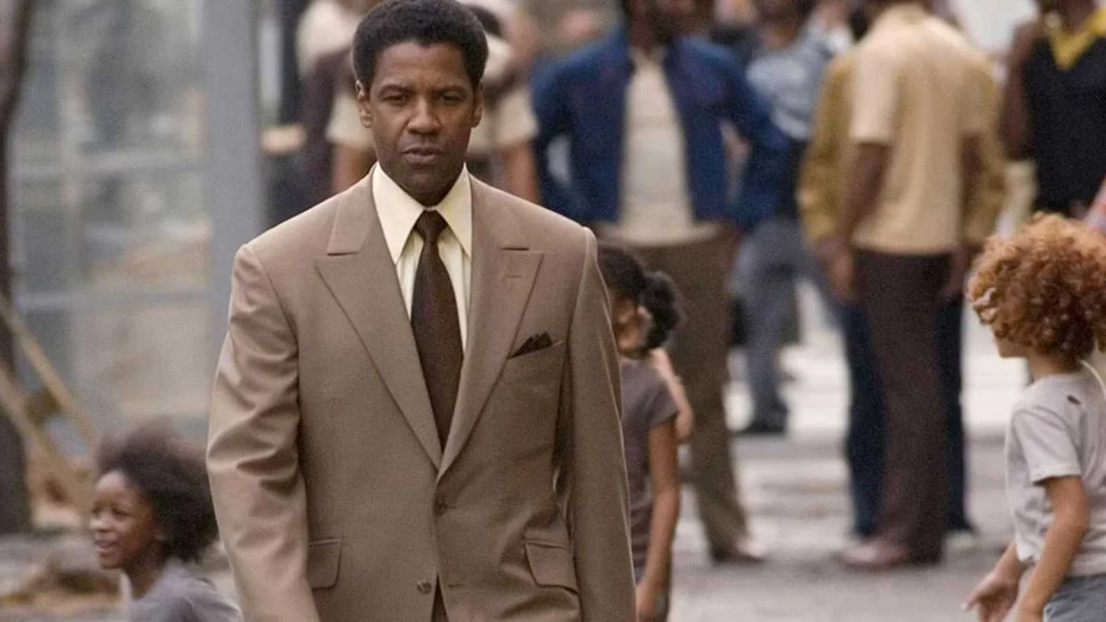 Filme “American Gangster”, com Denzel Washington, é um dos melhores do século 21 e está disponível para streaming gratuito