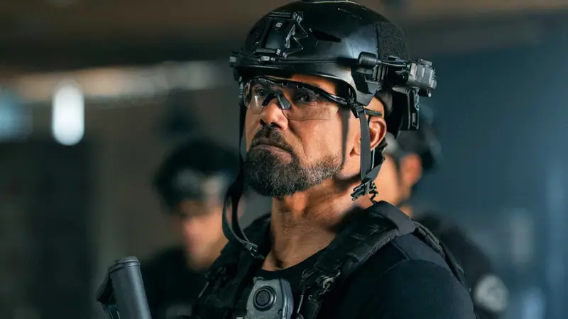 Shemar Moore revela atualizações sobre filmagens da 2ª temporada de S.W.A.T. Exiles antes da estreia