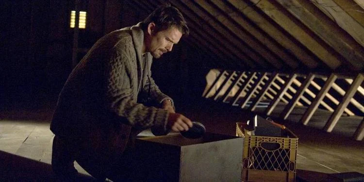 Filme de terror “Sinister”, com Ethan Hawke, alcança recorde histórico de streaming no Reino Unido