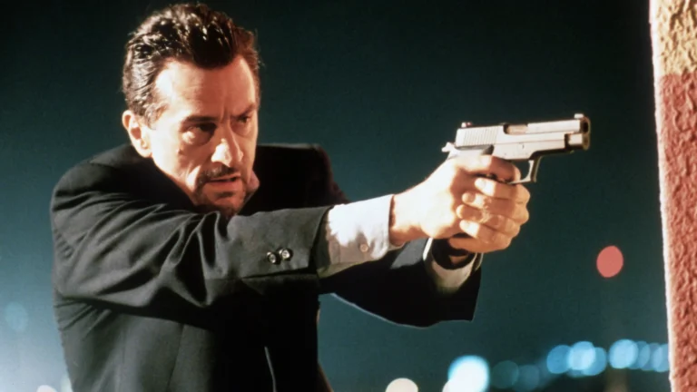 Ator do MCU é escalado para substituir aliado importante de Robert De Niro em Heat 2