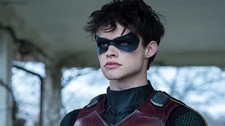 Ator Curran Walters reage à troca de Jason Todd para animação derivada de Batman