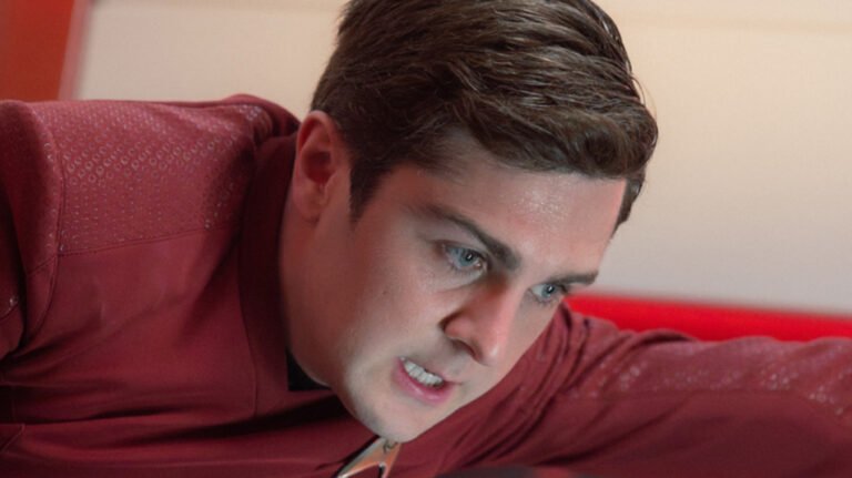 Final da 4ª temporada de Star Trek: Strange New Worlds traz nova interpretação para morte clássica de Redshirt