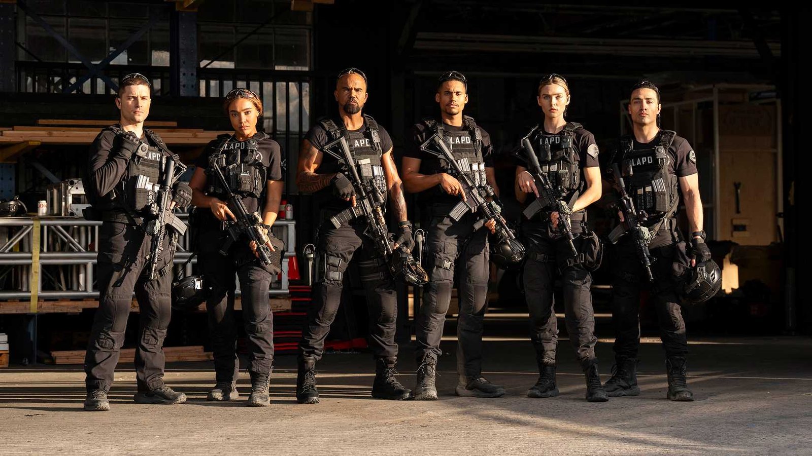 Shemar Moore confirma retorno de membros originais do S.W.A.T. em spin-off Exiles - Imagem do artigo original