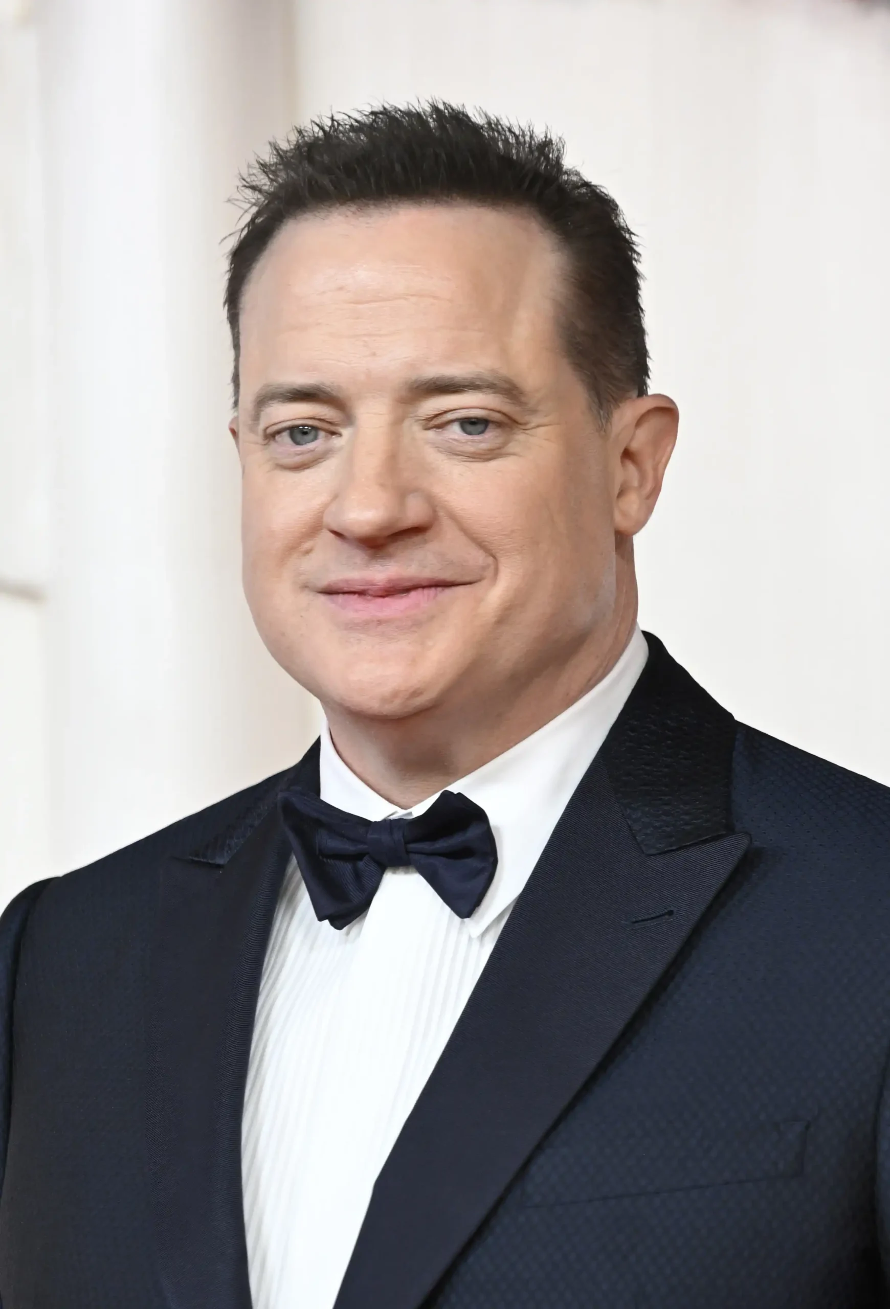 Brendan Fraser retorna como Rick O’Connell em fotos de filmagens de The Mummy 4