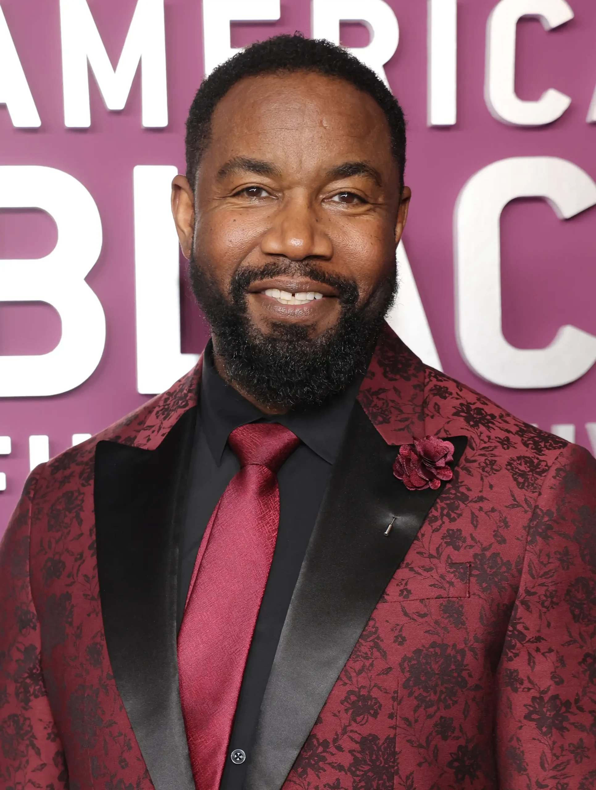 Filme de Tyler Perry desbanca suspense de Robert De Niro na Netflix com 19,6 milhões de visualizações
