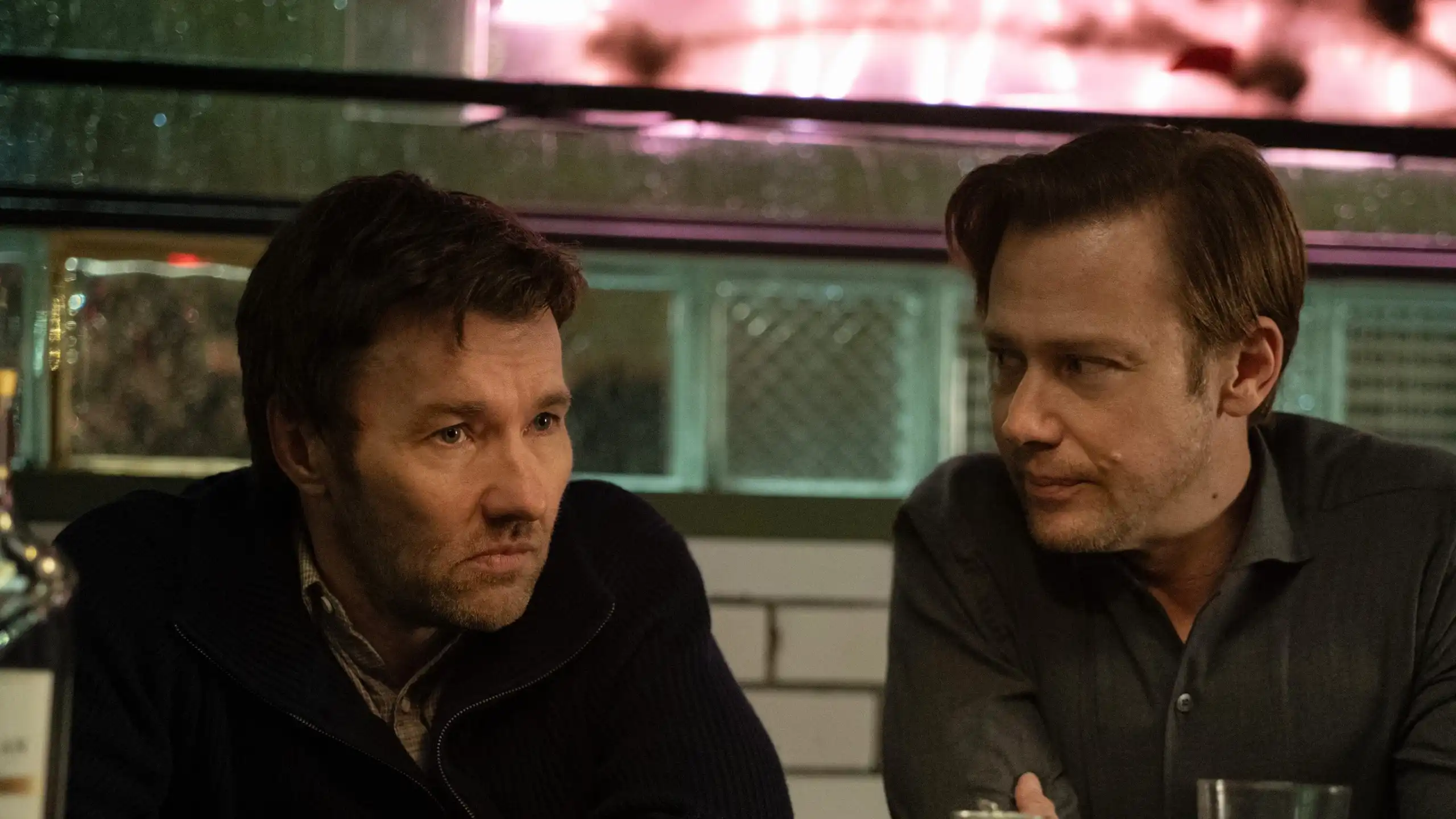 Joel Edgerton comenta futuramente de Dark Matter após sucesso da temporada 2