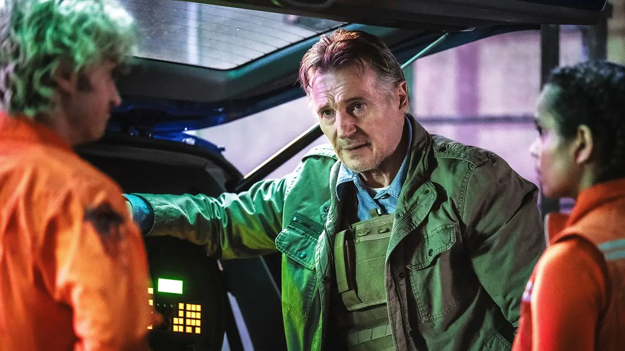 Filme de horror e ficção científica de Liam Neeson alcança marco expressivo em streaming